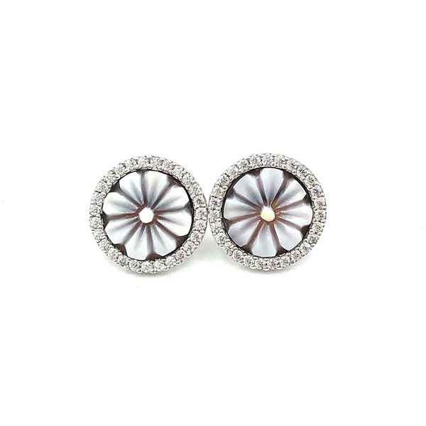 Orecchini in argento tit. 925m. con cammeo