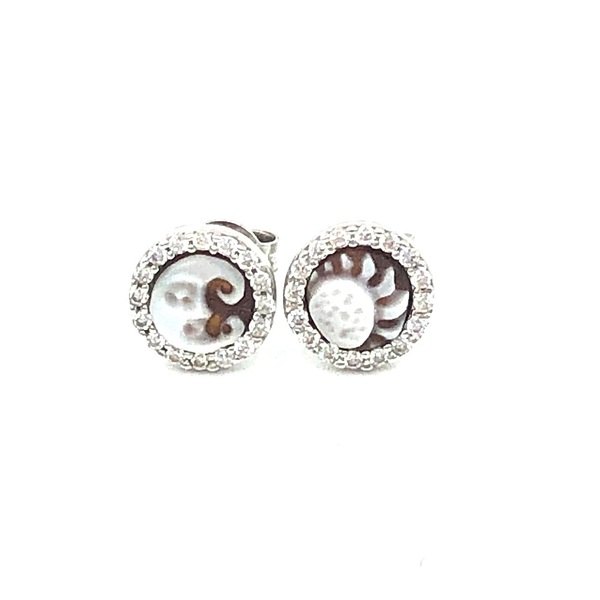 Orecchini in argento tit. 925m. con cammeo