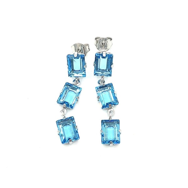 Orecchini in argento tit. 925m. con swarovski.